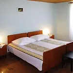 House Viskic Супетарска-Драга