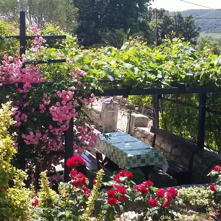 House Viskic Supetarska Draga