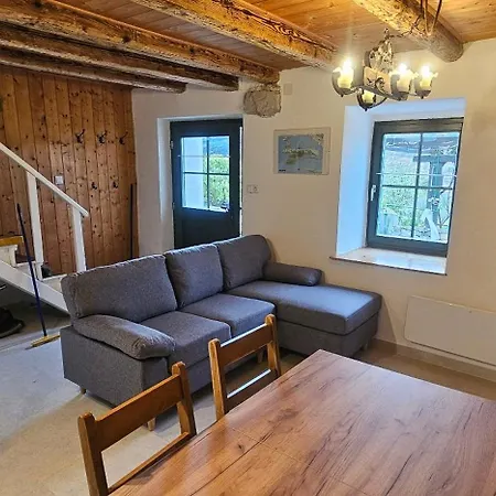 Nyaraló House Viskic *